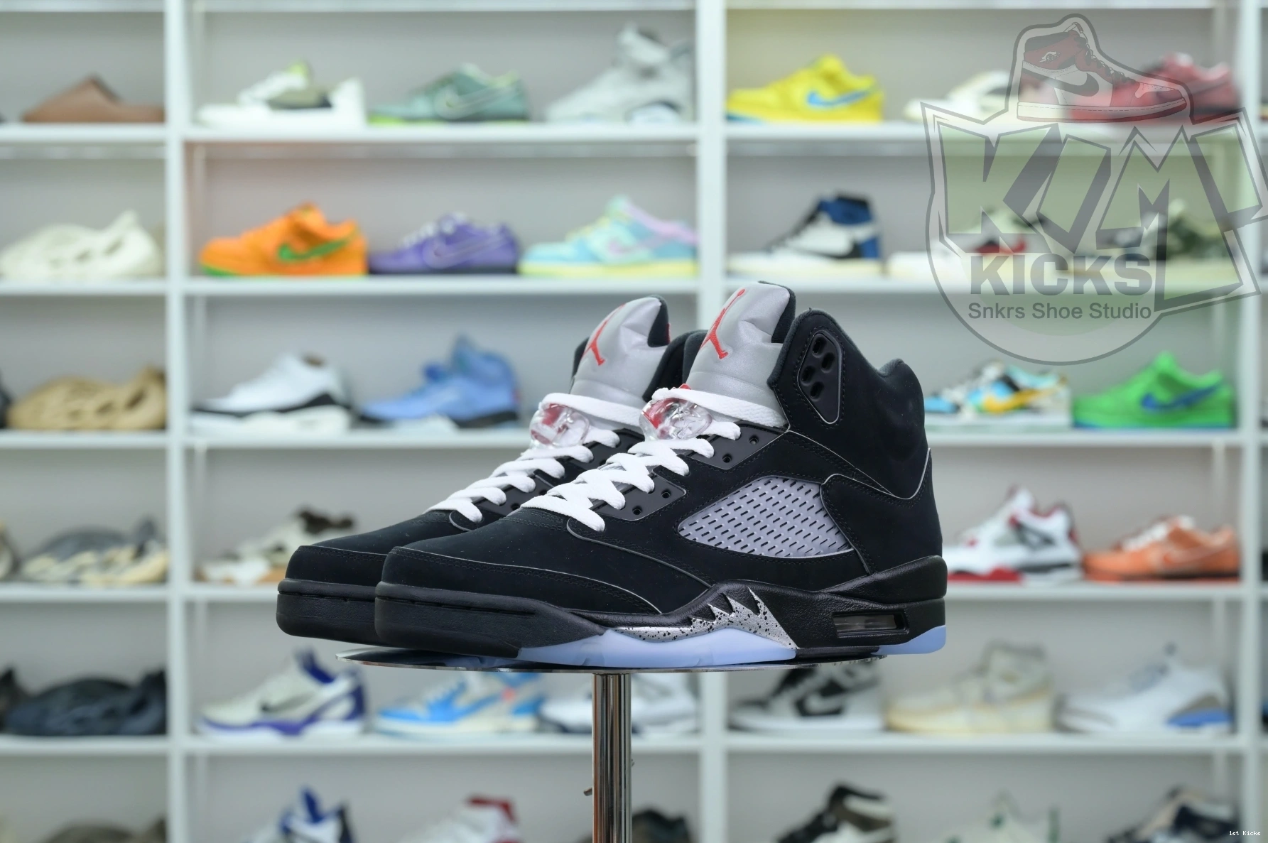 5“BLACK Kimikick Jordan 1856 REIMAGINED” Jordan AllSeason METALLIC Air 0113